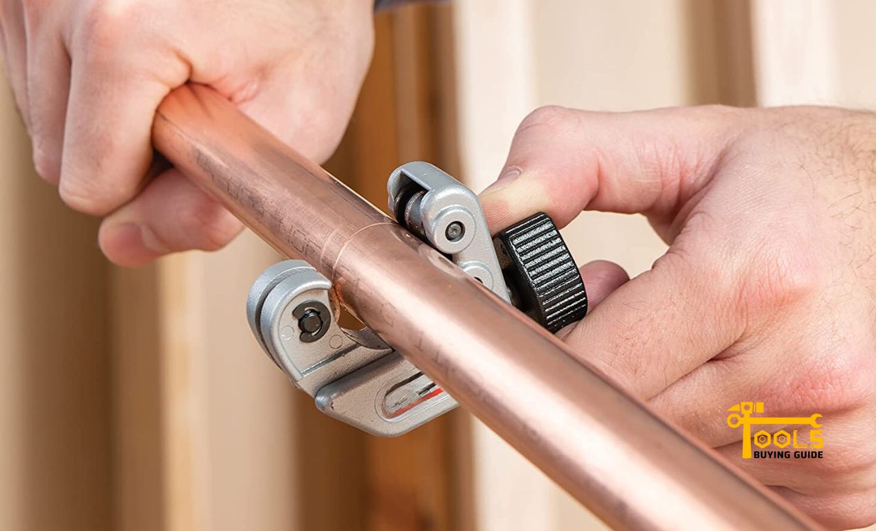 How to Cut Copper Pipe