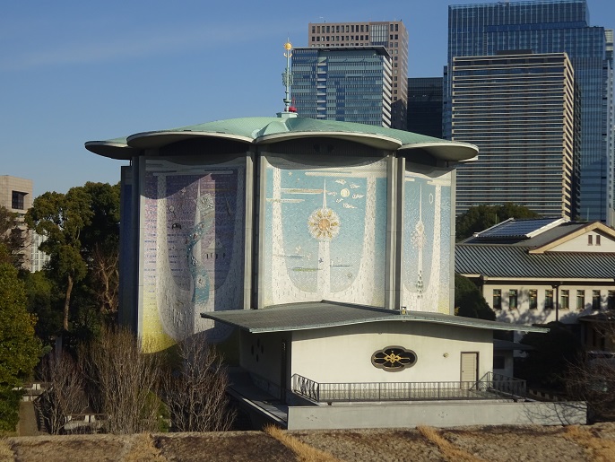 皇居東御苑の美建築「桃華楽堂」とは？八角形のモザイクと見学法を解説