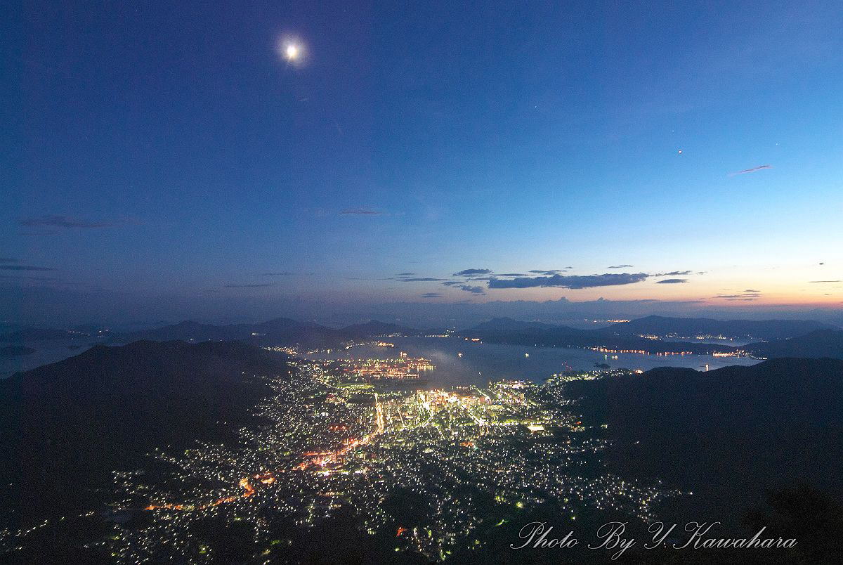 灰ヶ峰展望台の夜景に浮かぶ「くれ」の真相と難所アクセスの完全攻略法
