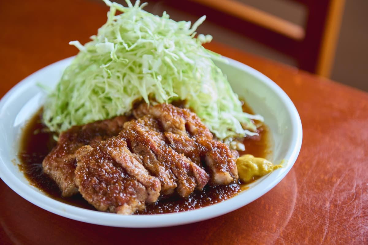 まるか食堂の人気の秘密と絶品メニューを徹底解剖！混雑回避と評判