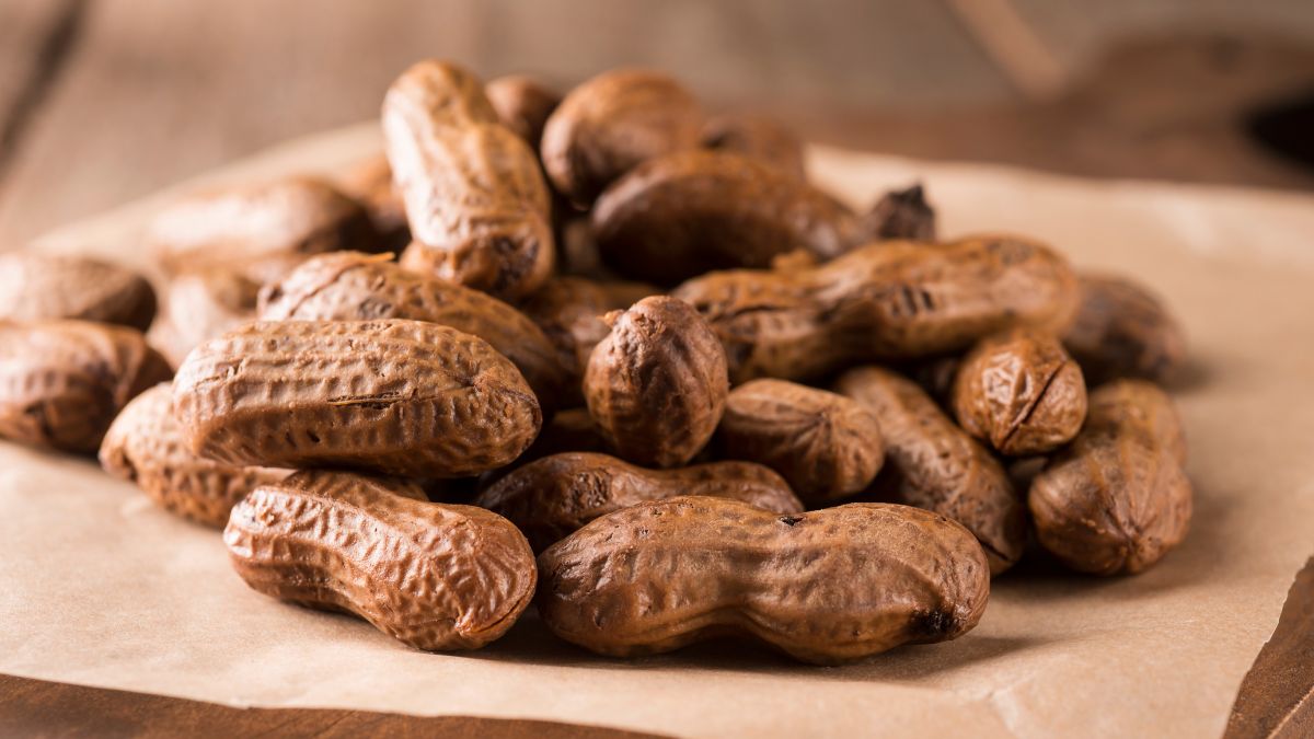 Do You Eat the Shell of Boiled Peanuts