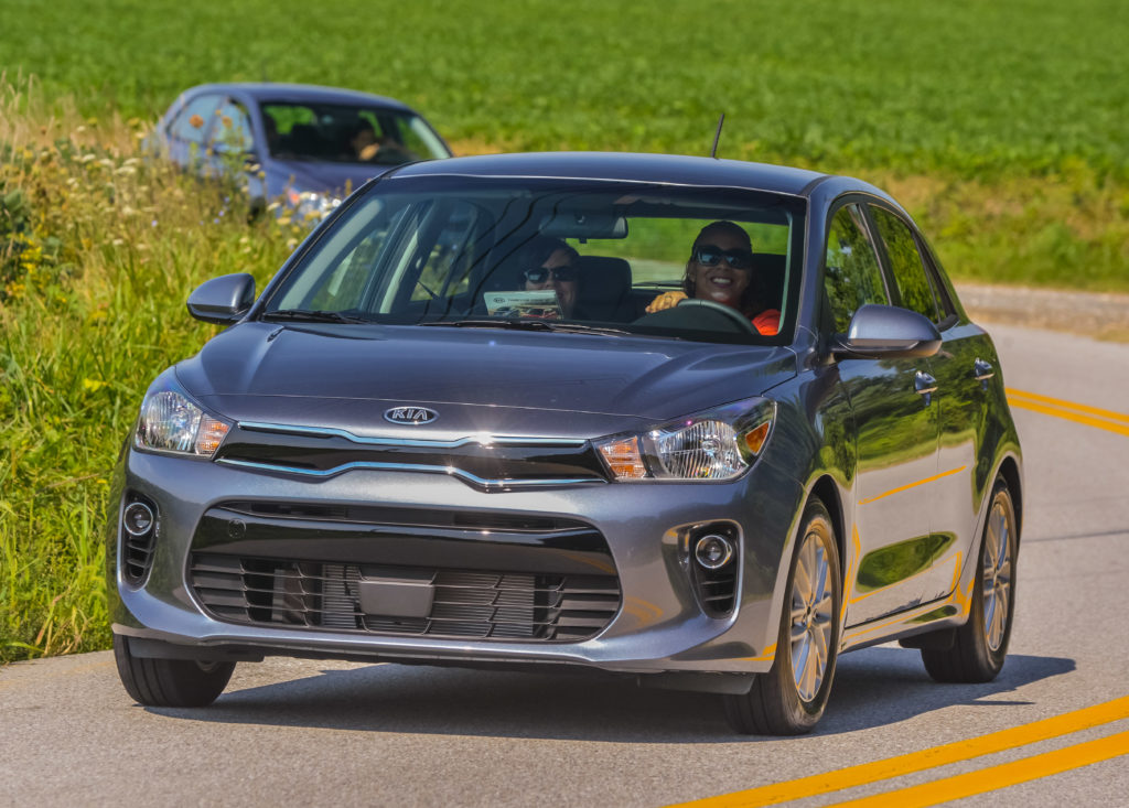 Kia Rio 2018 Driving