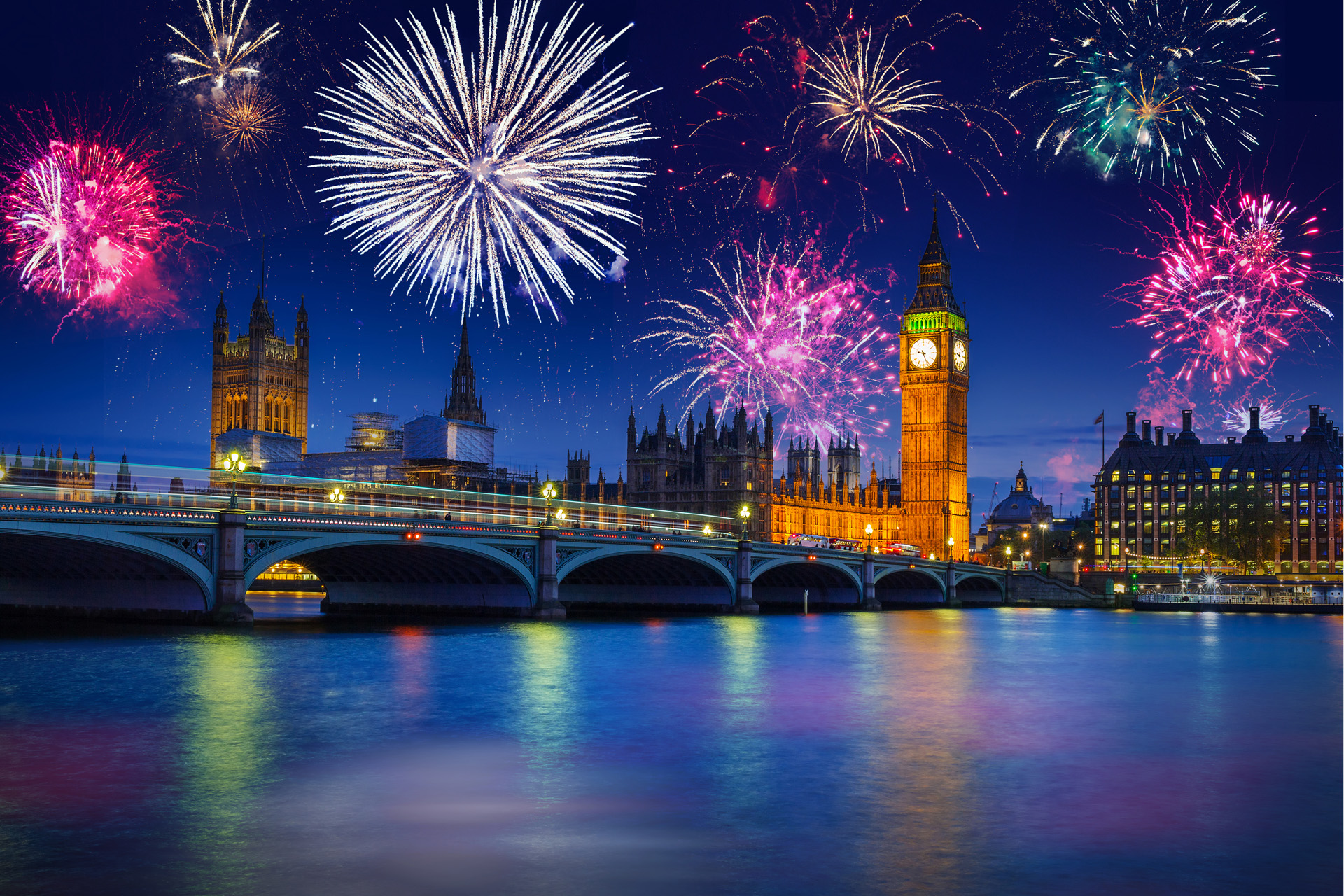 How to Watch London Fireworks for Free