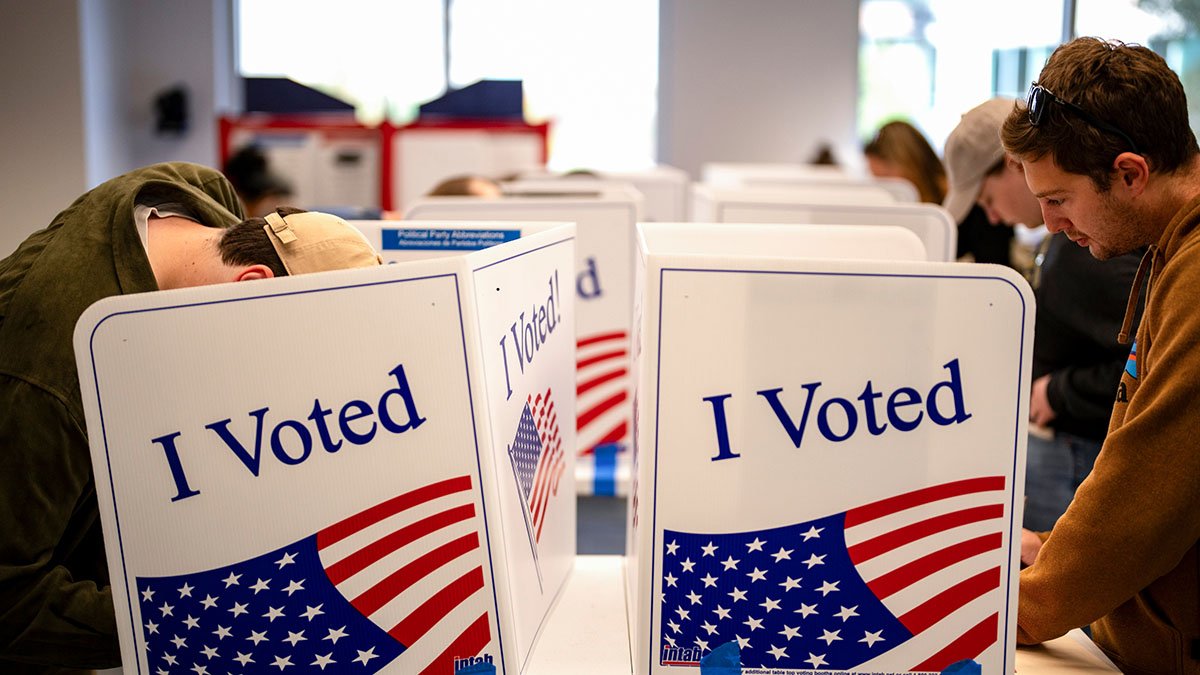 The Roll-Purge Battle: Inside the White House Push to Federalize Voter Lists