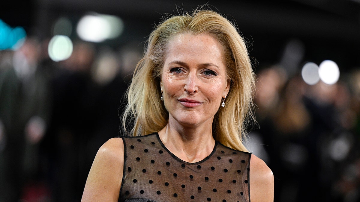 Gillian Anderson Says She’s Pansexual, and Confirms Past Relationships with Women