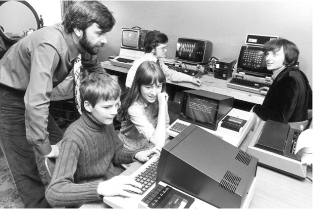 When Did Computers Become Common in Homes