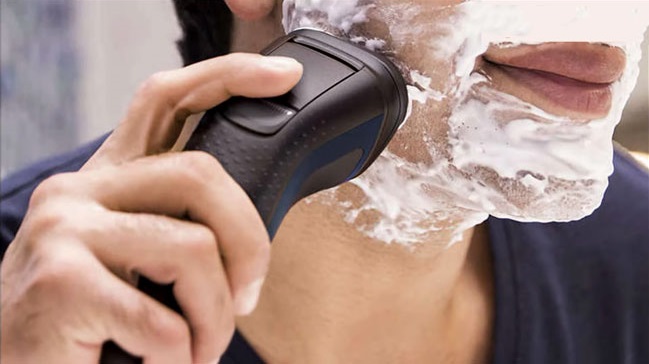 Can You Use Shaving Cream with an Electric Razor