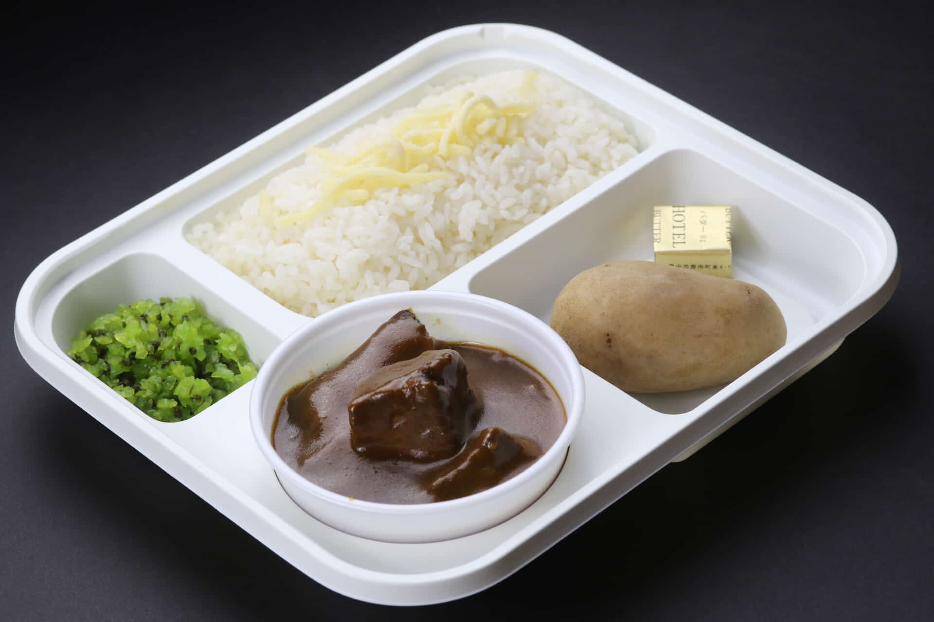 オーベルジーヌ新宿の評判と注文法｜芸能界が愛す欧風カレーの真実