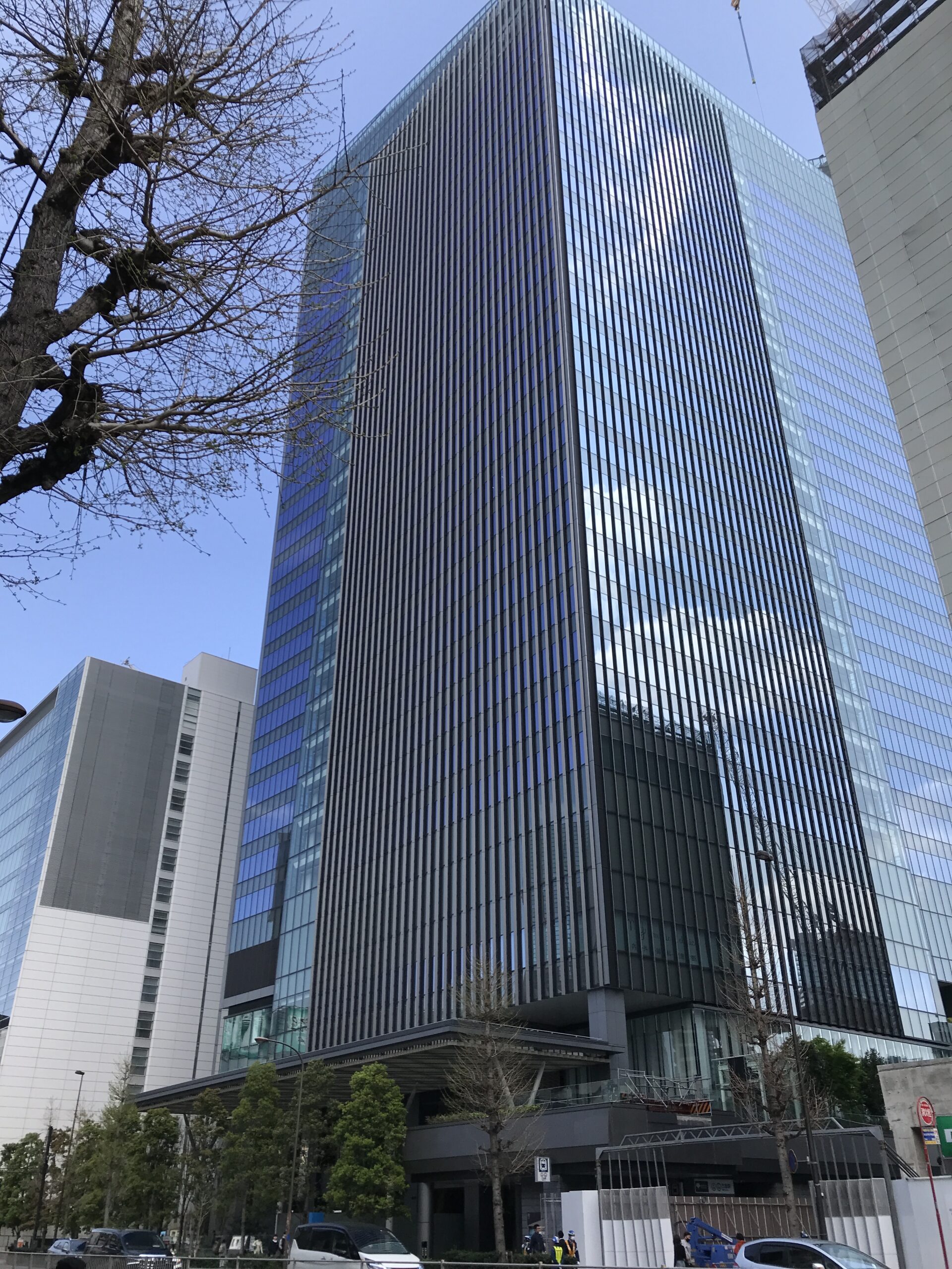 【2026年最新】変貌する品川・田町エリアの要衝「田町タワー」がビジネス街の常識を変えた理由