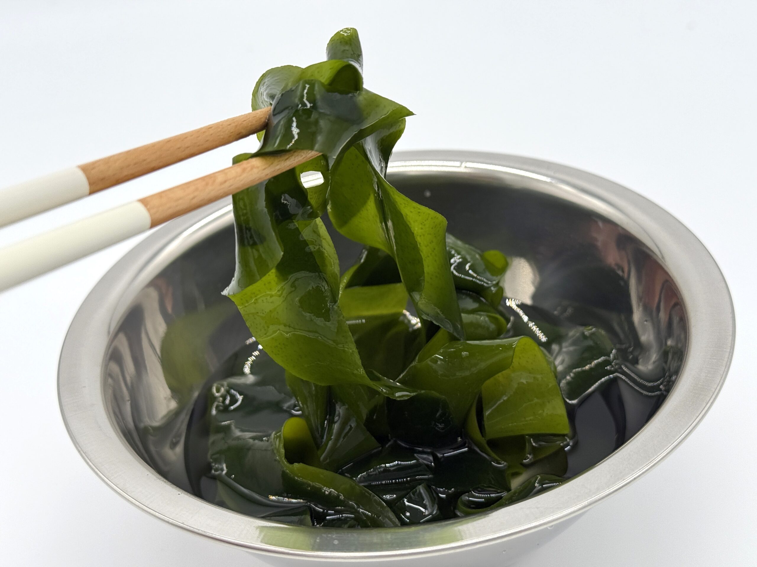 わかめの食べ過ぎは体に悪い？ヨウ素のリスクと安全な1日の適量