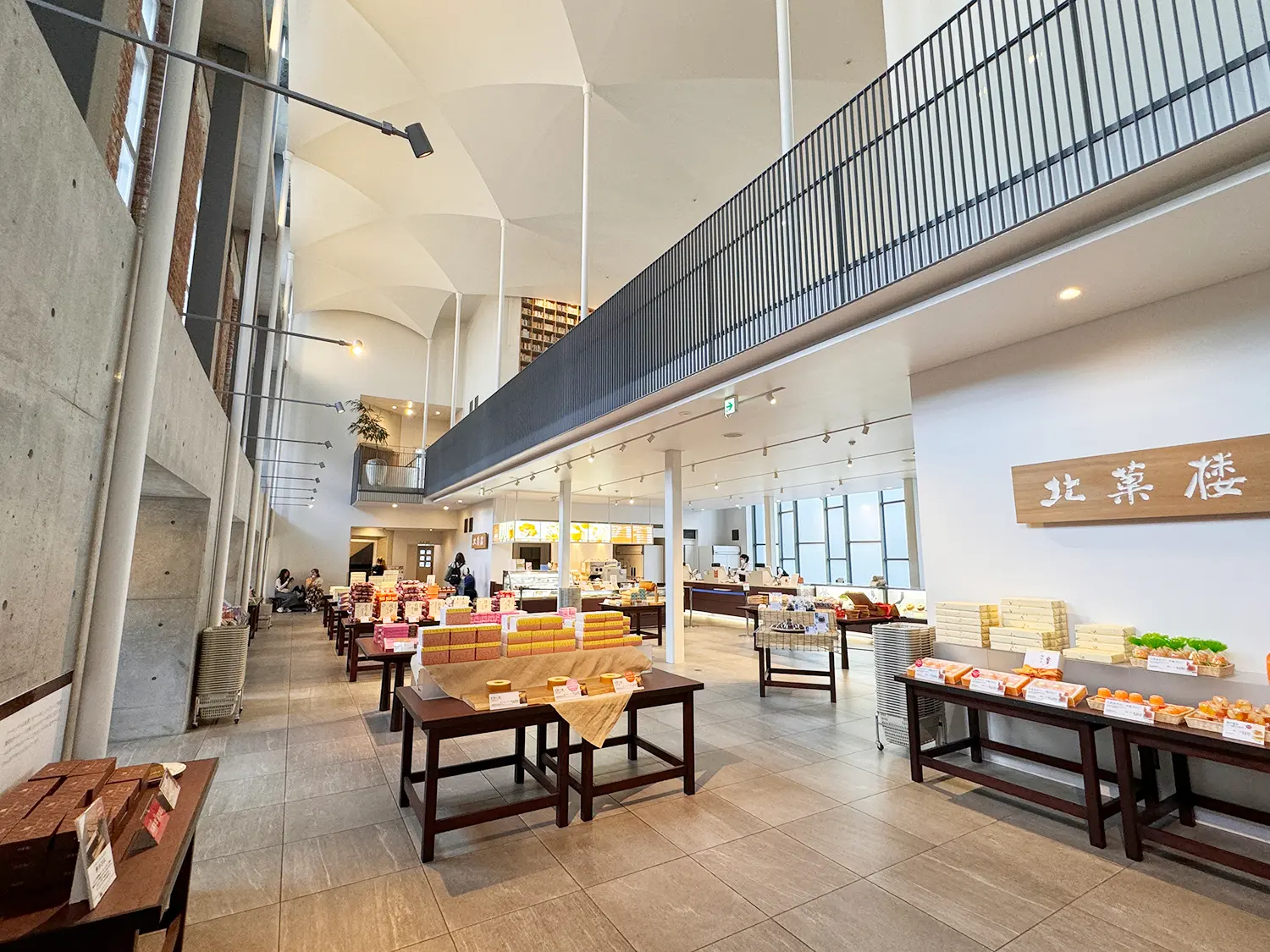 北菓楼札幌本館の魅力を徹底解剖！限定スイーツと混雑回避の極意