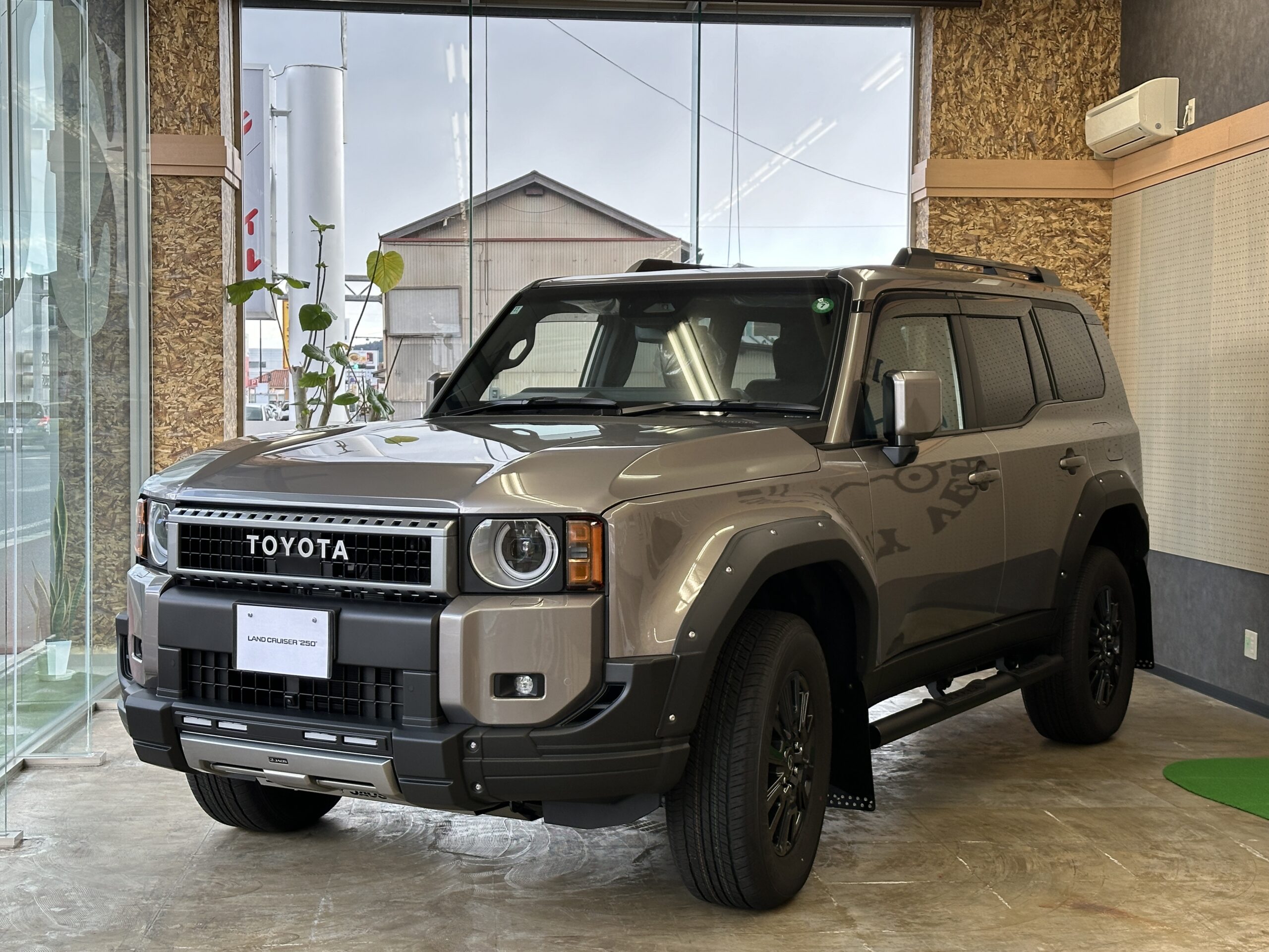 新型ランクル最新動向2026｜250・300納期と70再開・Fjの真相