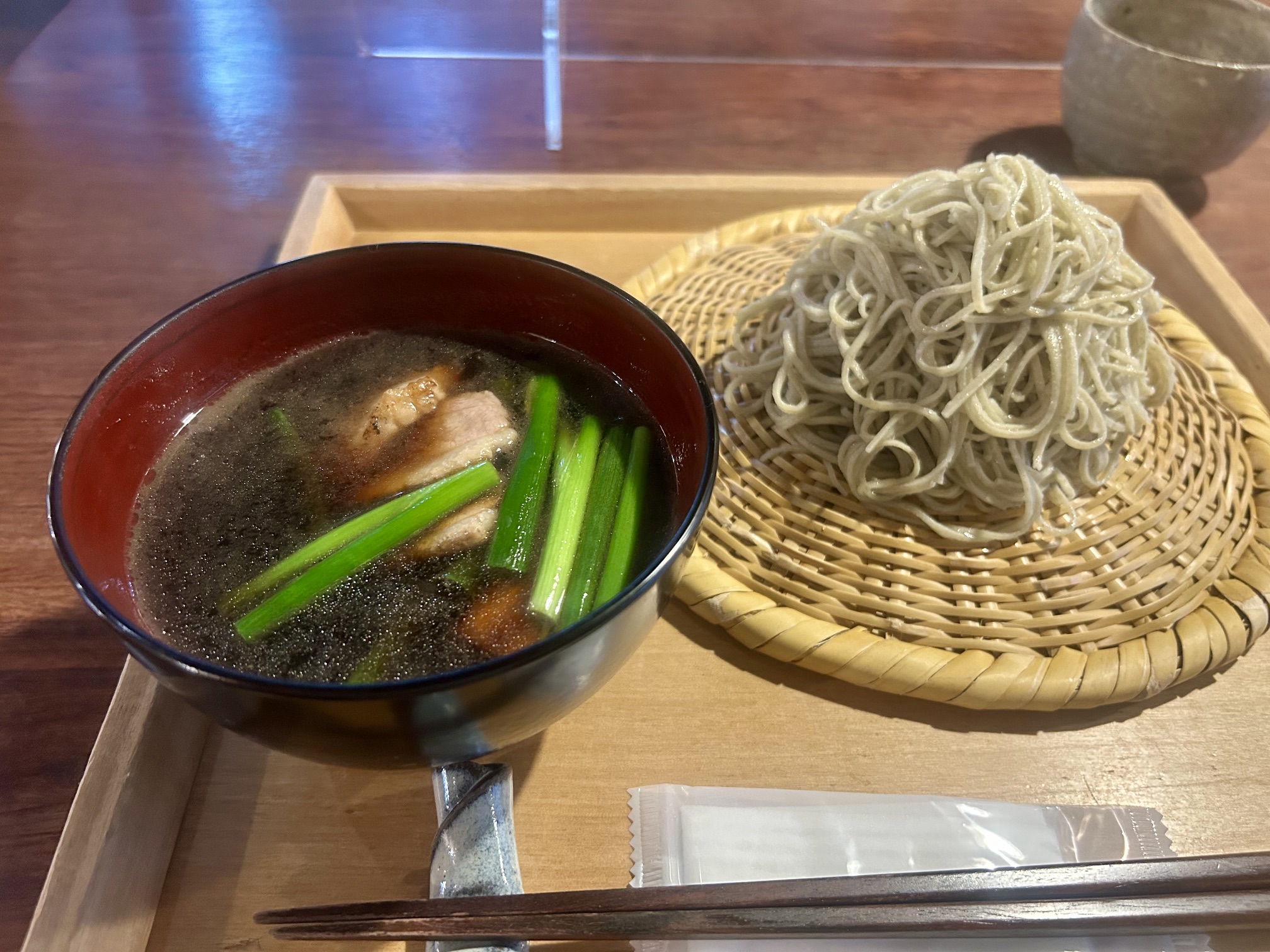 奈良ならまち文目堂の蕎麦を徹底解剖！十割と粗挽きの魅力と混雑攻略