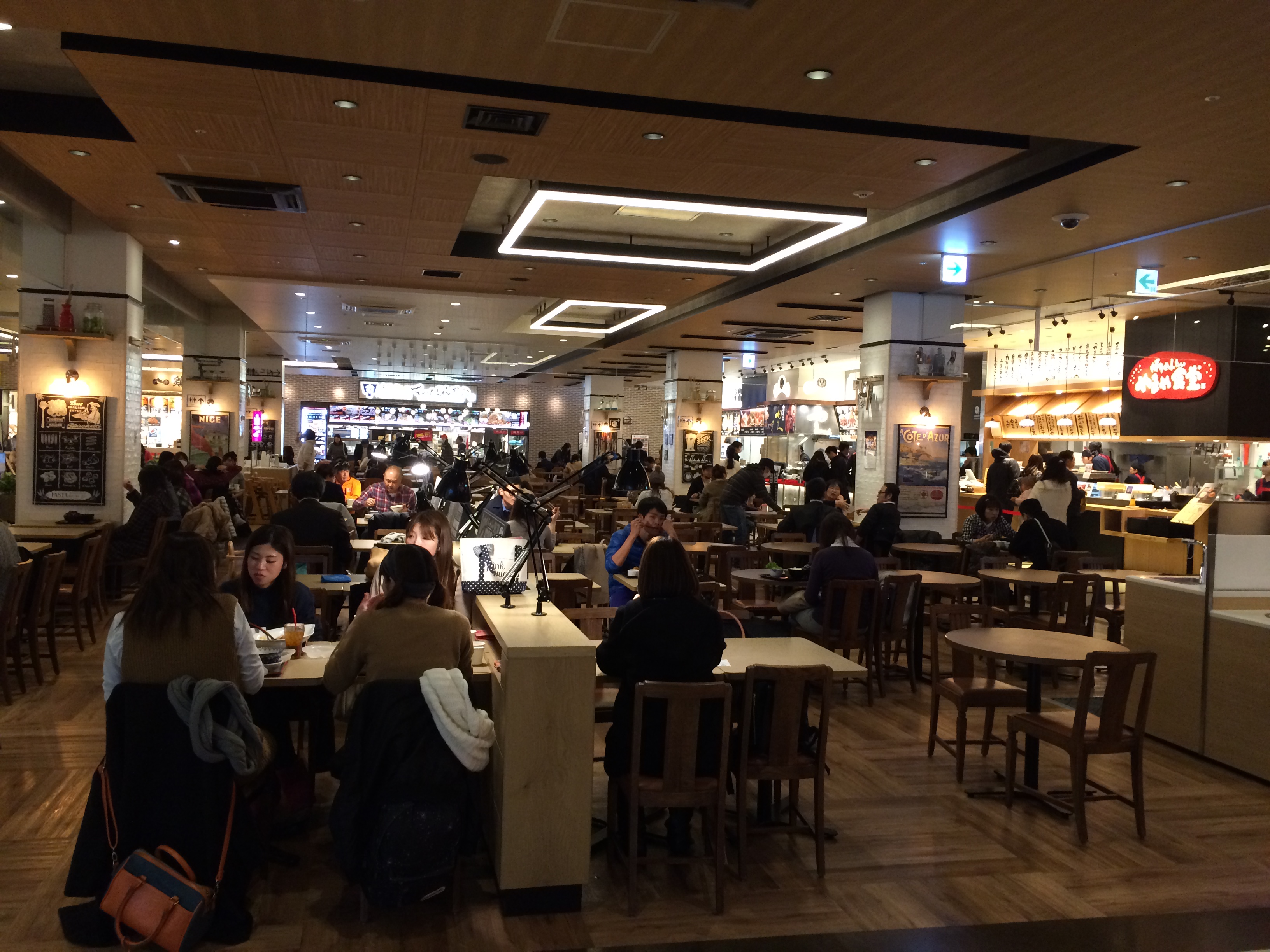 ららぽーと海老名フードコート完全攻略！人気店と混雑回避術