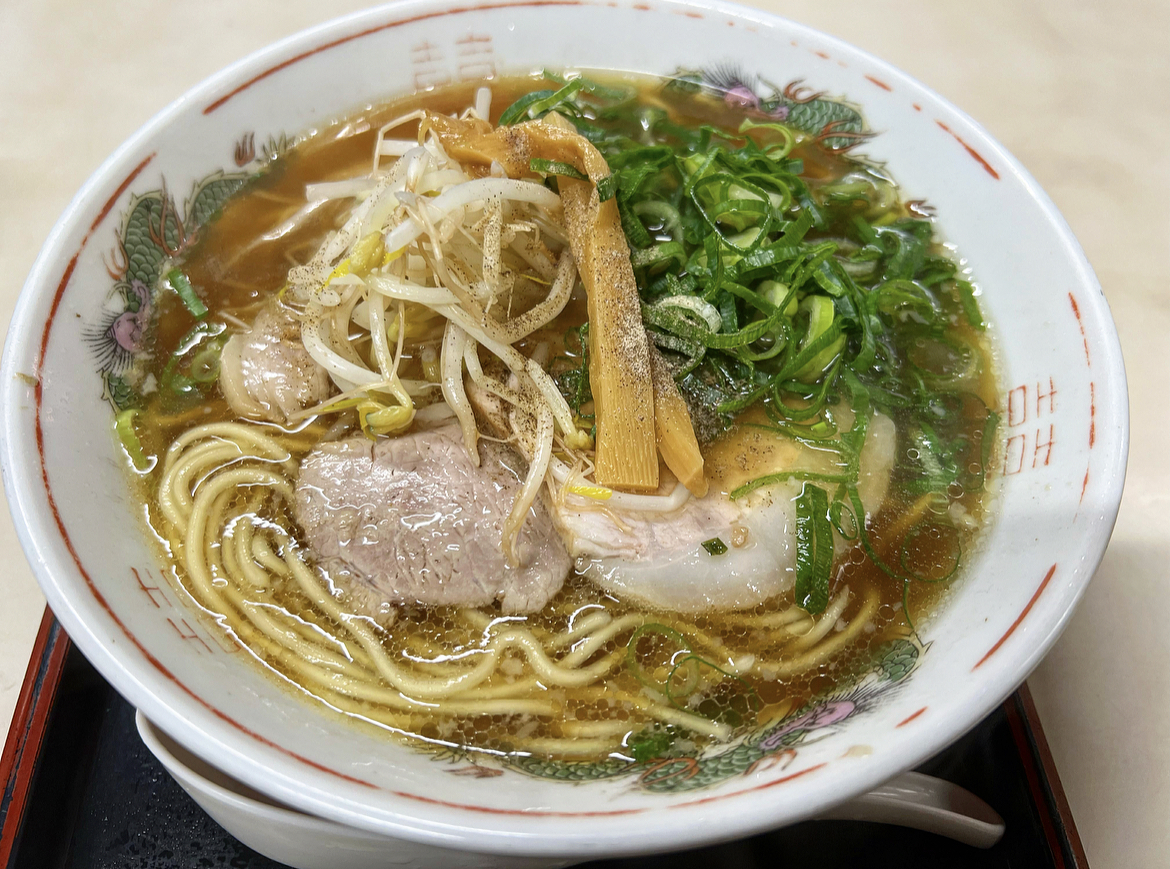 京都中華そばはなぜ濃厚？漆黒と背脂の系譜＆2026名店ランキング
