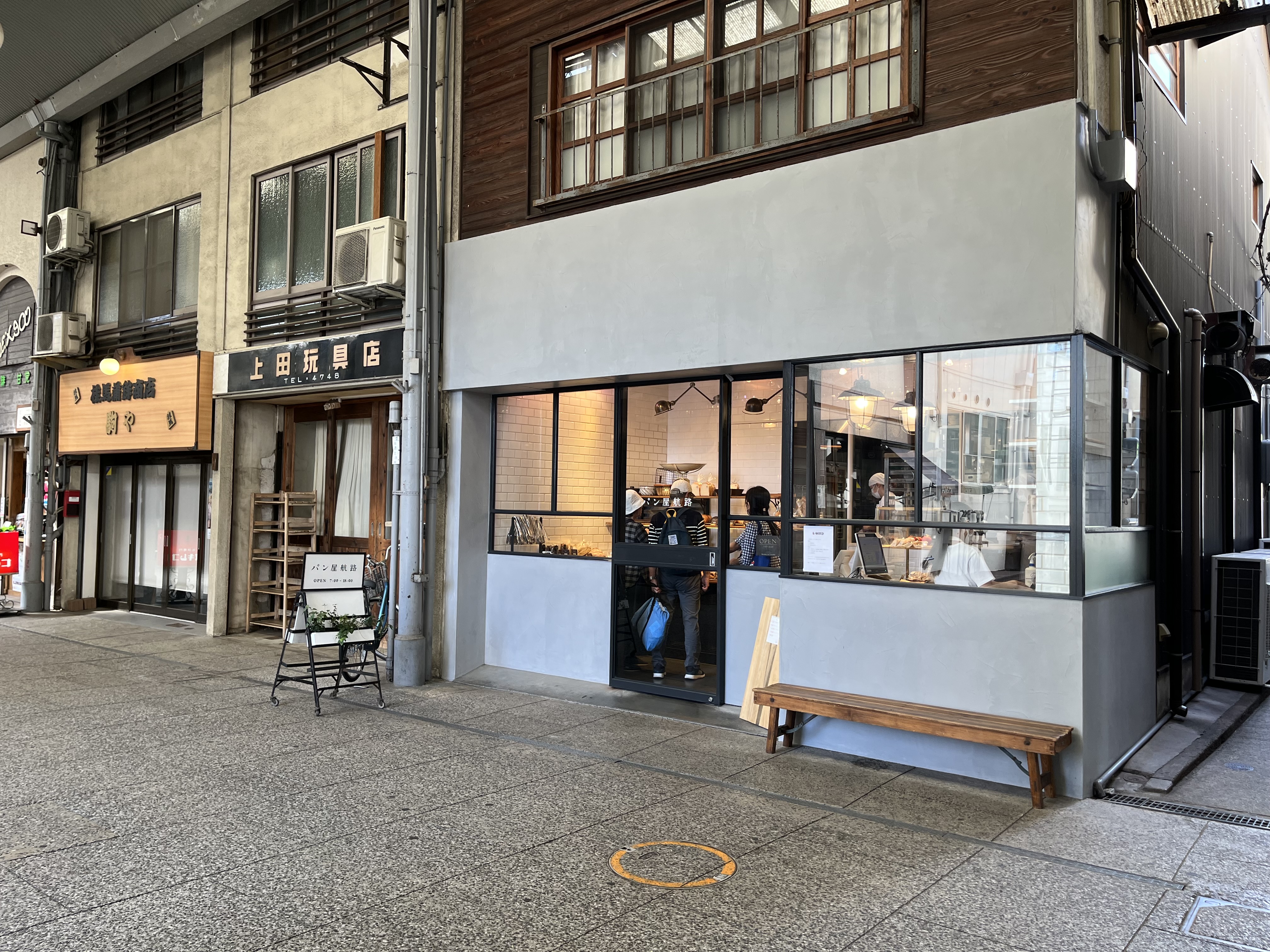 尾道「パン屋航路」行列の理由とは？名物クロワッサンと混雑回避術