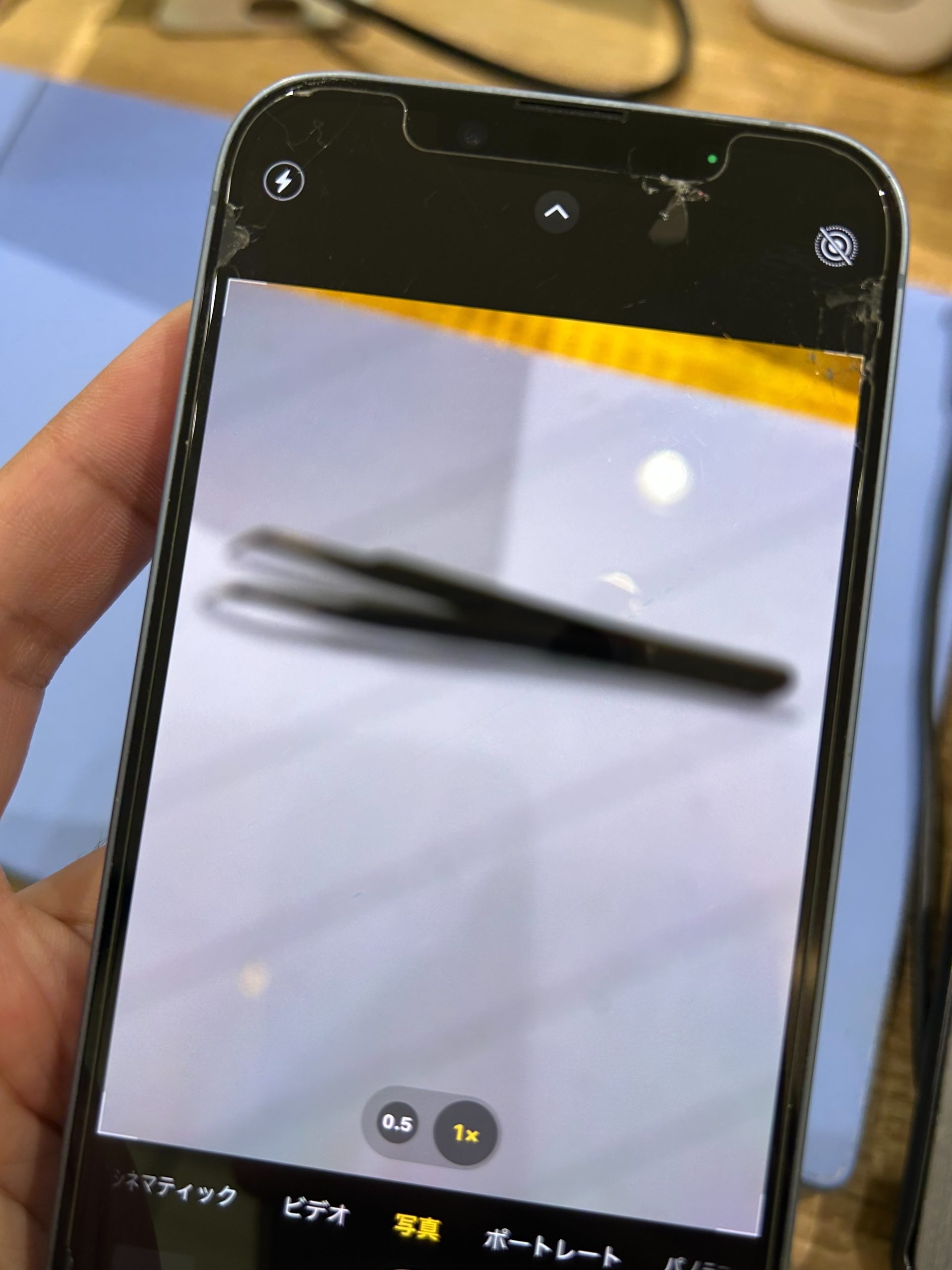 Iphoneのカメラでピントが合わない？原因と修理の判断基準