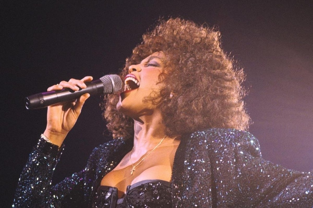 Female Singers of the 80S and 90S