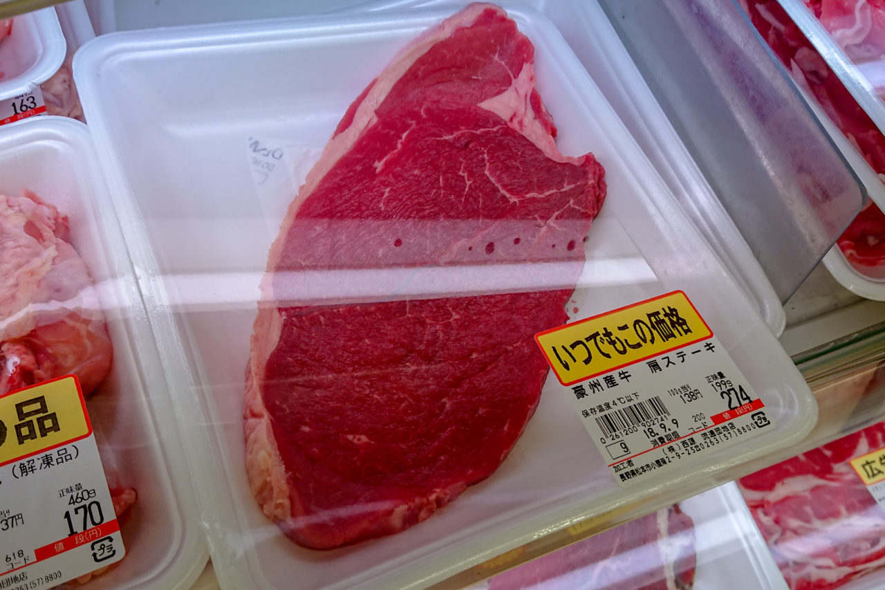 なぜここまで破格？お肉が安いスーパーの真相と2026年おすすめ店
