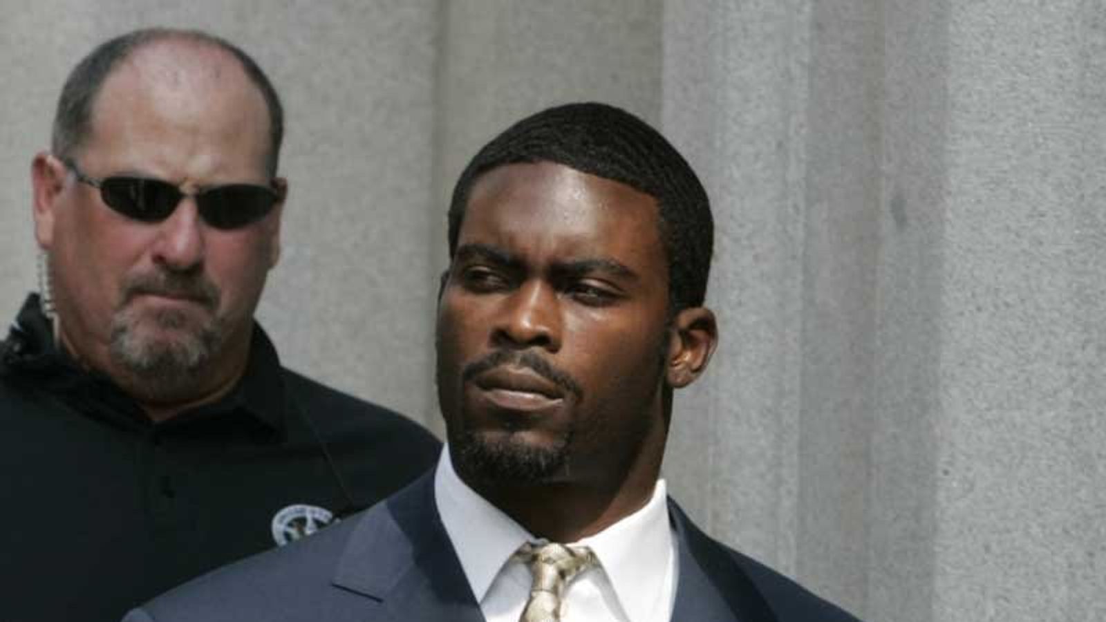 When Did Mike Vick Go to Jail
