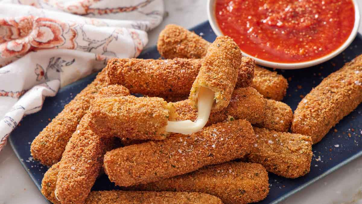 How Long Are Mozzarella Sticks Good for in the Fridge