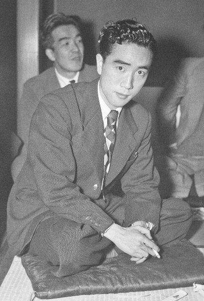 なぜ三島由紀夫は太宰治を拒絶したのか？伝説の一夜に隠された真相