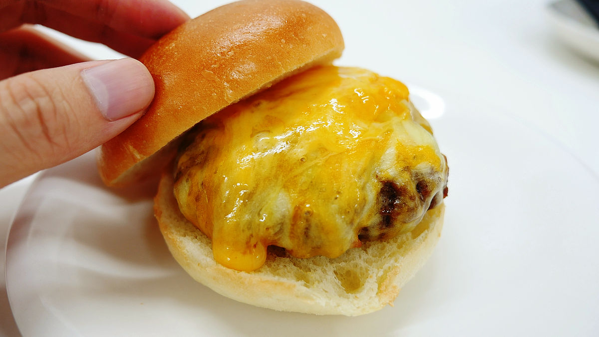 絶品チーズバーガー再現レシピ決定版！肉汁と濃厚ソースの黄金比