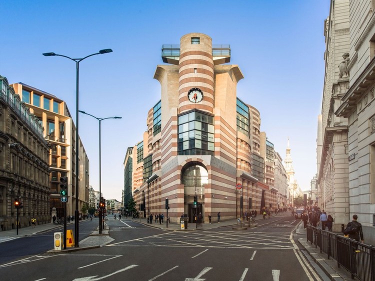 No 1 Poultry London Ec2R 8Ej