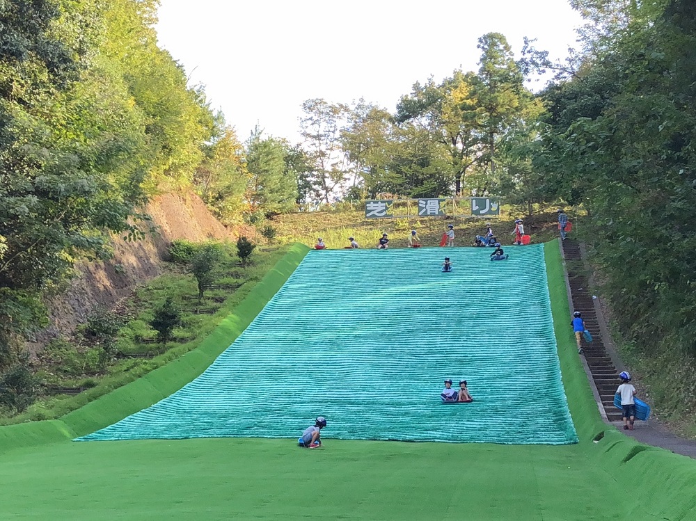 2026年、なぜいま地方の「里山公園」に人が殺到するのか？古き良き日本の原風景が提示する新たなサステナブル旅のカタチ