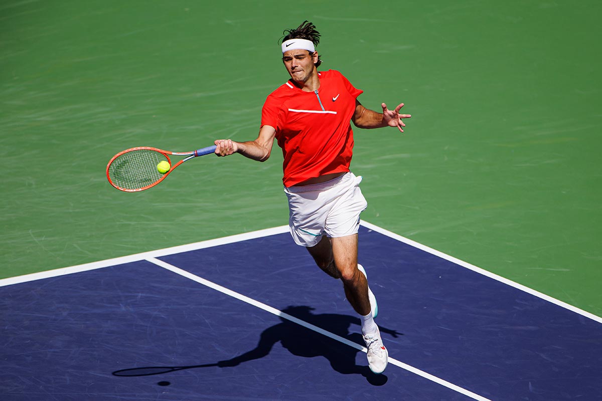 Taylor Fritz's Playing Style: How Height and Right-Handed Game Shape His Tennis