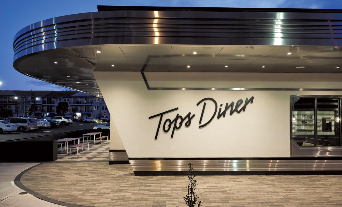 全米が絶賛するNj「Tops Diner」の魅力！名物と混雑回避術