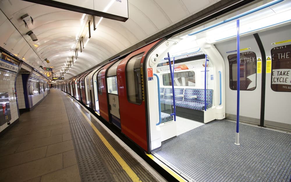 Do Tubes Run on Boxing Day