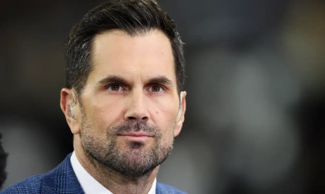 Matt Leinart Fox Salary