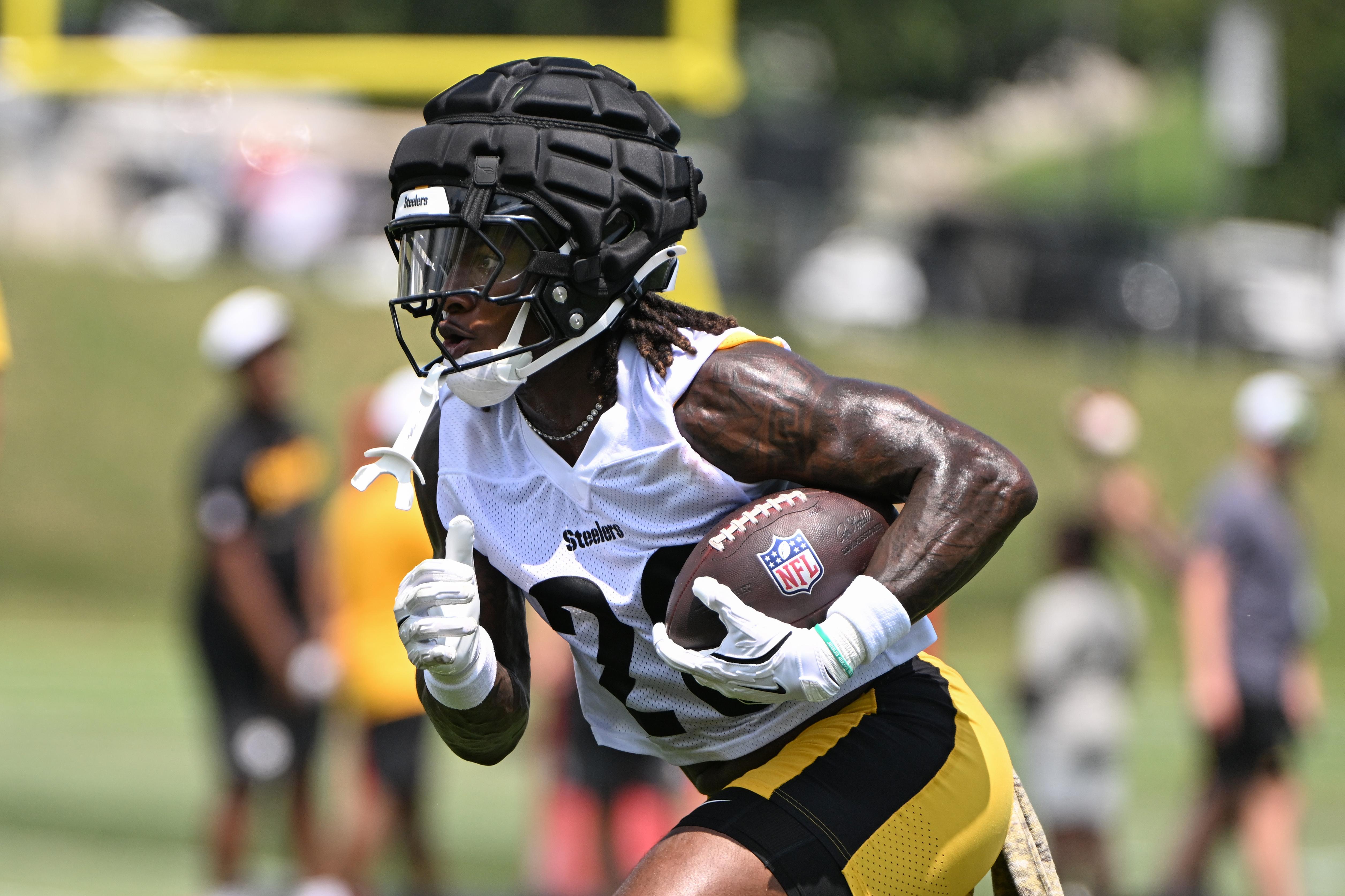 Steelers Send Kaleb Johnson to Packers in Late-Preseason Rb Move
