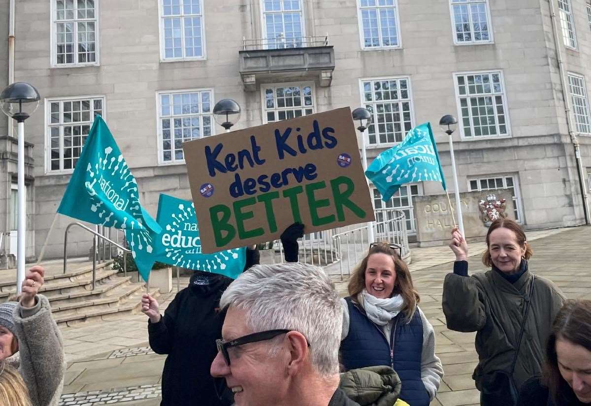 Kent County Council Stls Staff Strike over Role Changes