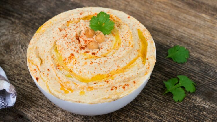 What Does Humus Taste Like