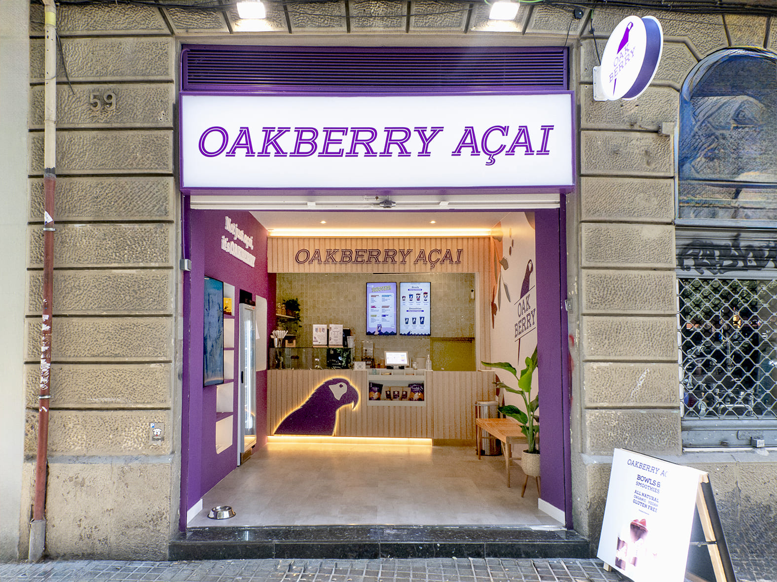 Oakberry: Global Açaí Bowl Chain Founded in 2016 by Georgios Frangulis, Now 900+ Locations in 45+ Countries