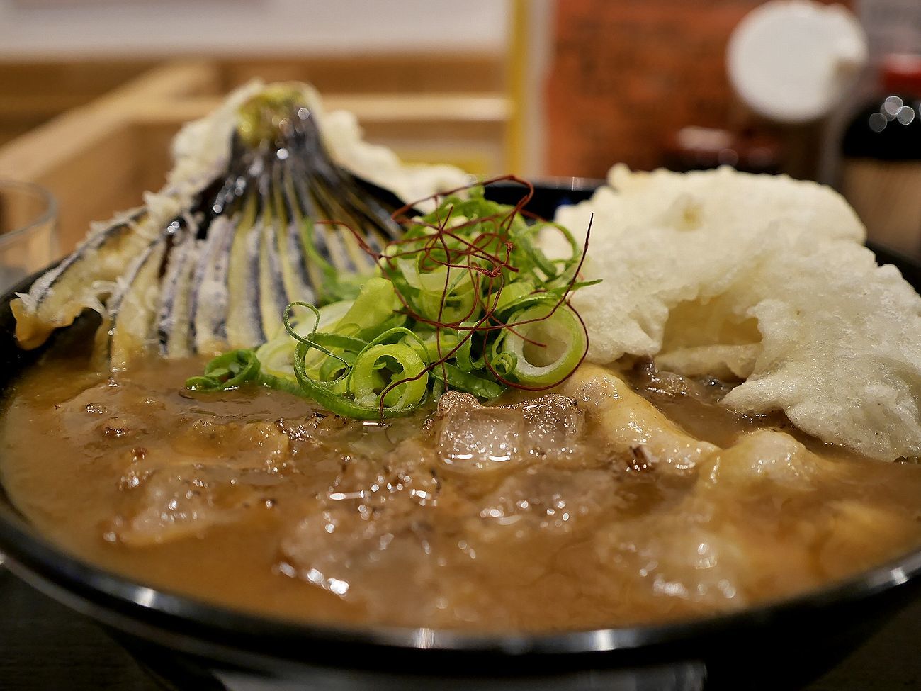 堺の百名店「麺くいやまちゃん」人気の秘密と絶品メニューを徹底解剖