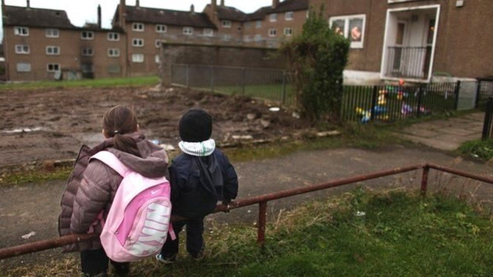 Overheated Homes in England Endanger Thousands of Young Babies