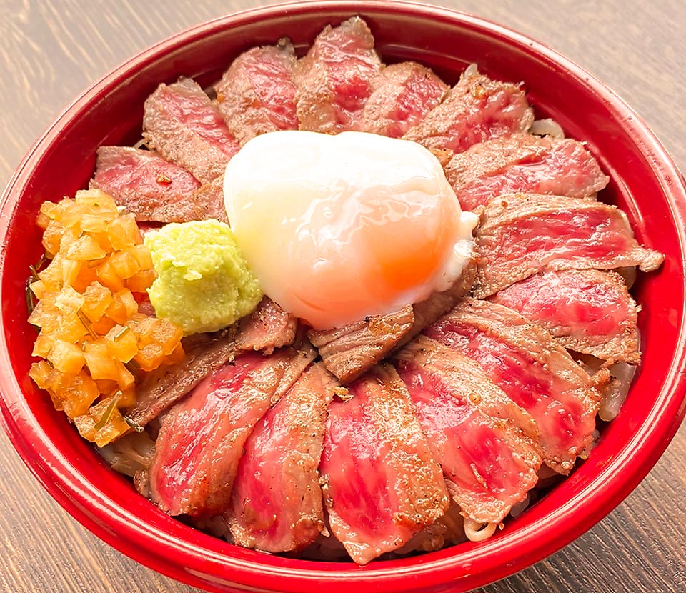 なぜ阿蘇のあか牛丼に行列が絶えないのか？名店の待ち時間と魅力の真相