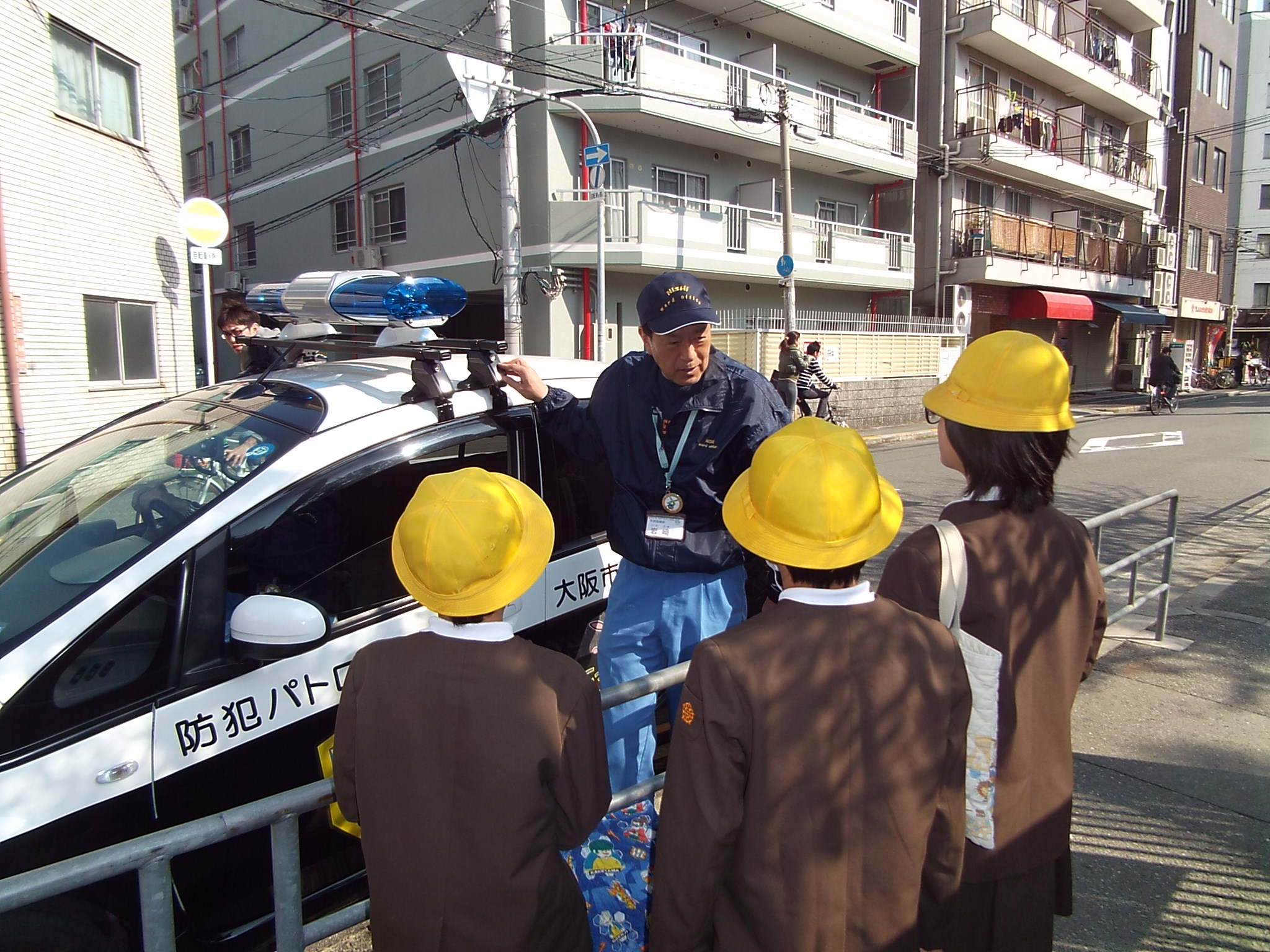 自主警察は違法？自警団との違いと私的制裁が孕む法的リスクの境界線
