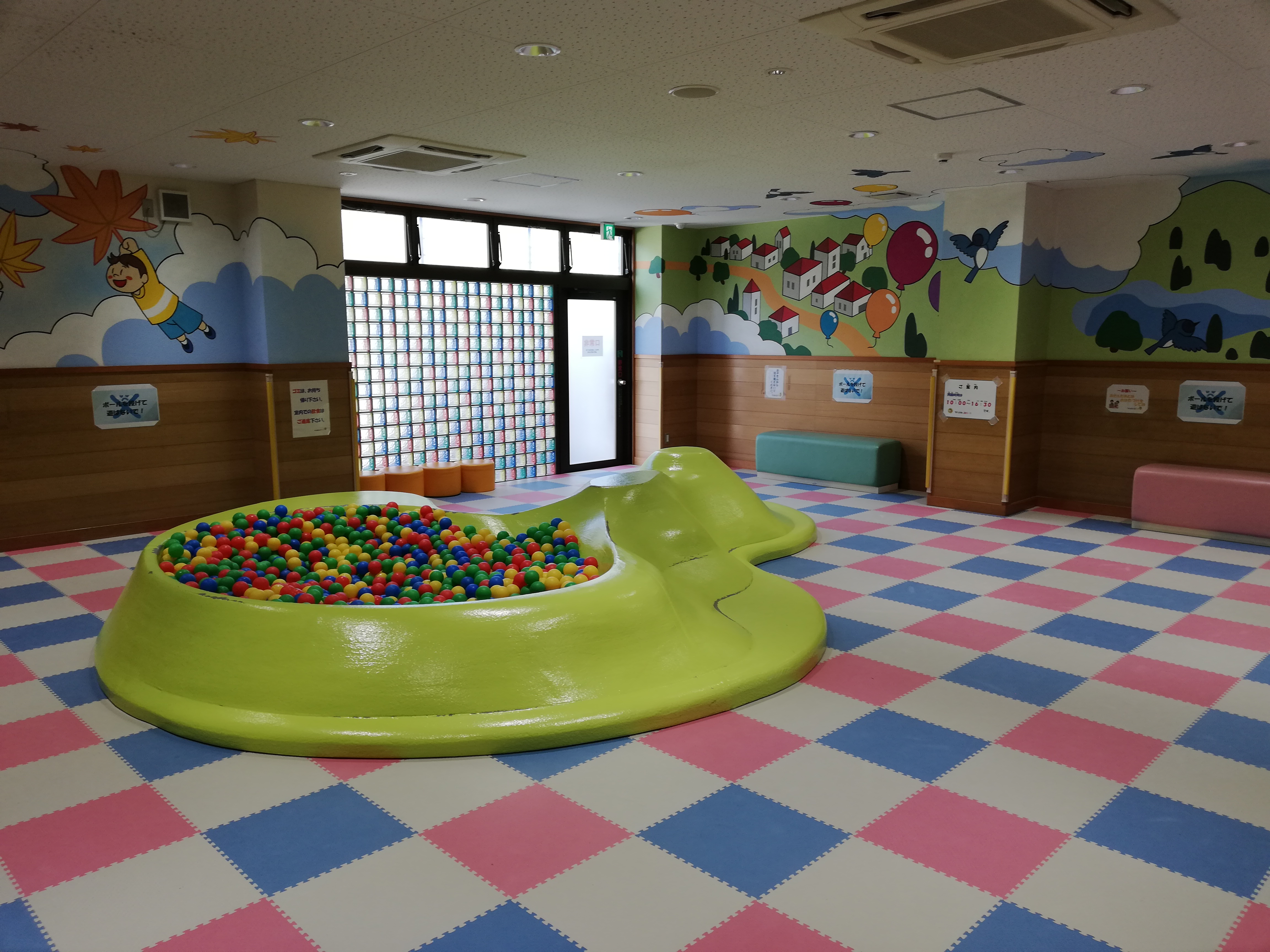 秩父キッズパークの評判と混雑検証｜雨の日無料の室内施設と対象年齢