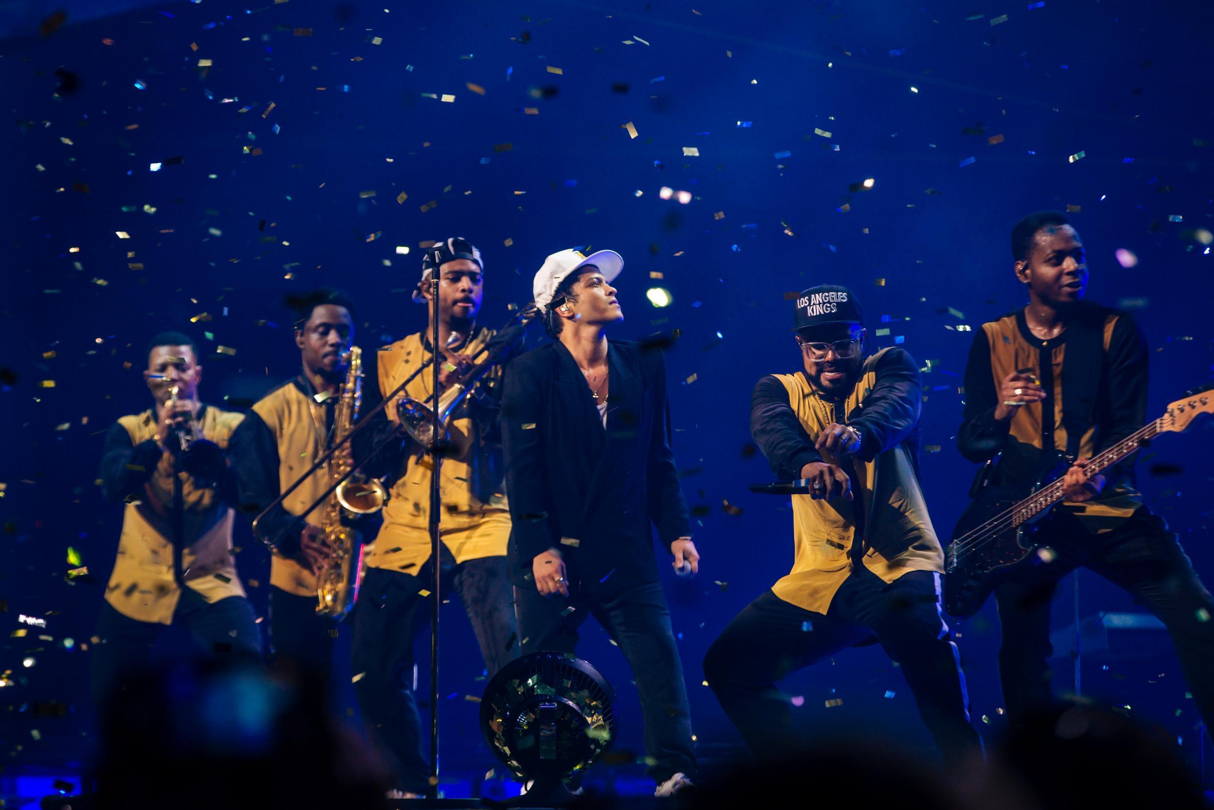 Who Is Supporting Bruno Mars in London