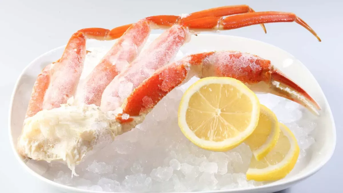 Frozen Steamed Crab Legs
