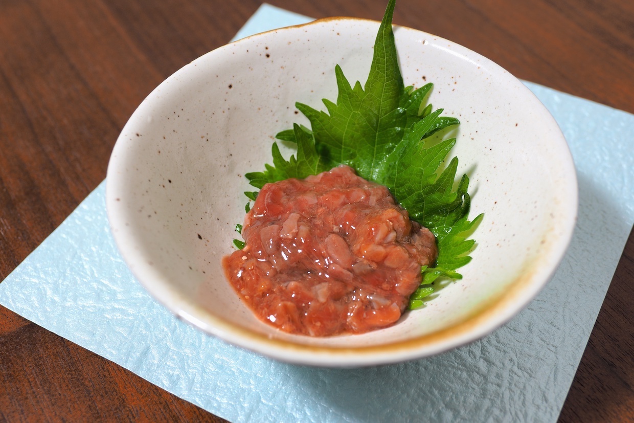 酒盗とは？塩辛との決定的な違いや原料の秘密・絶品レシピを徹底解説