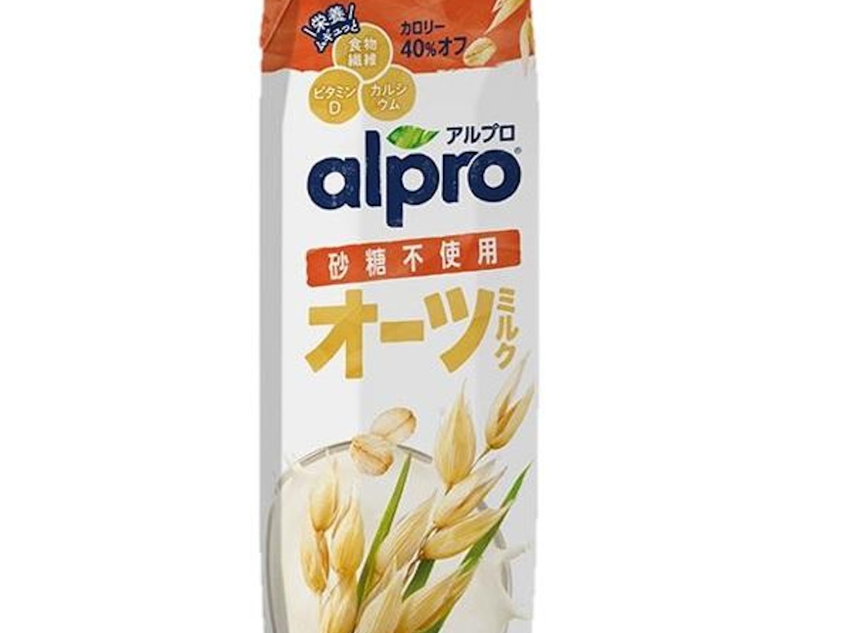 話題のオーツミルクとは？牛乳・豆乳との違いや体に悪い噂の真相を検証