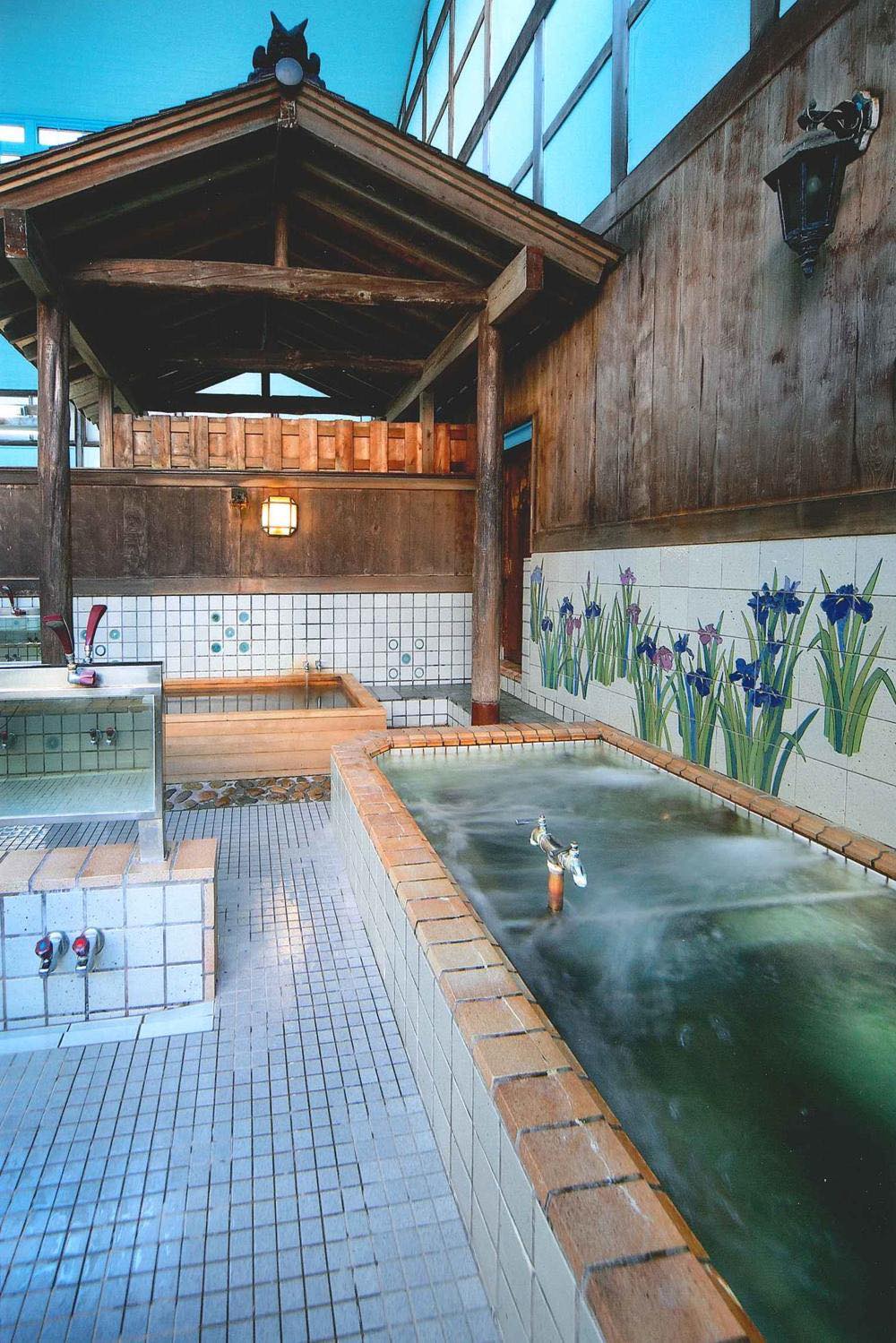 名湯「藤の湯」徹底解剖｜用賀の檜風呂と荒川最新サウナの真実