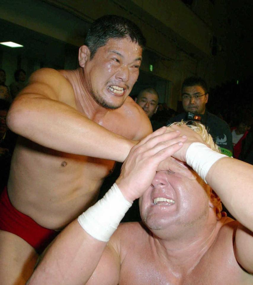 伝説の必殺技アイアンクローとは？痛みの真相と一家の悲劇を解剖