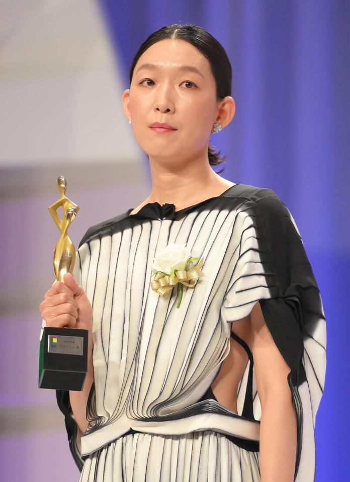 江口のりこの身長サバ読み疑惑を徹底検証！共演者比較で見えた真実