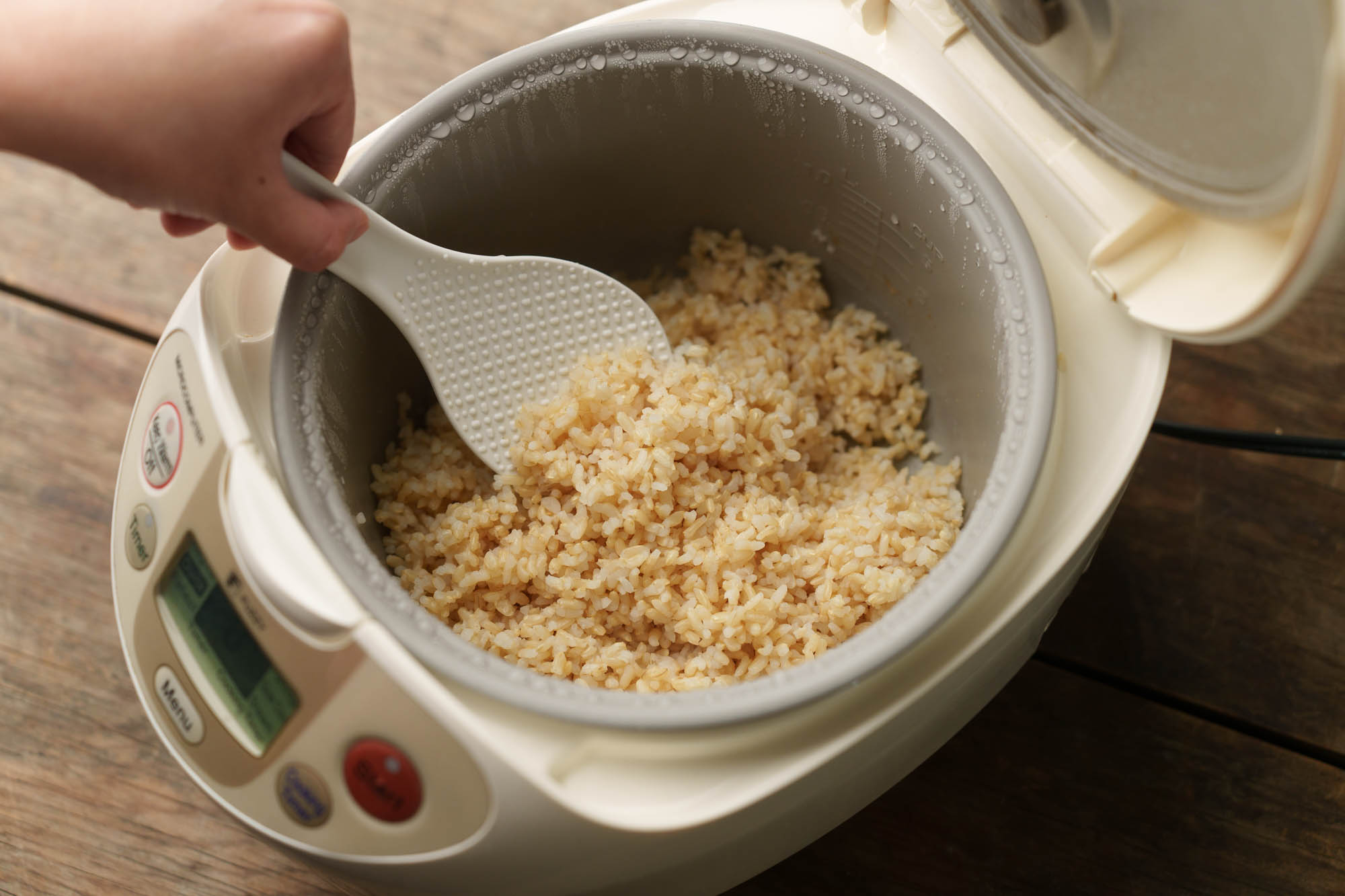 How to Cook Brown Rice in Aroma Rice Cooker